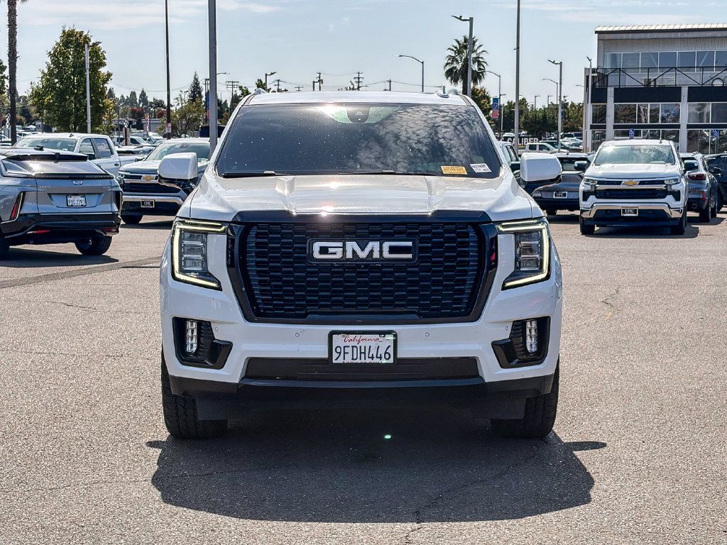 Used 2022 GMC Yukon SLT w/ SLT Luxury Package AWD/4WD image 6