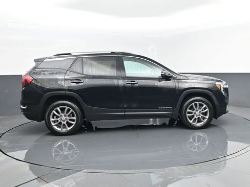 Used 2022 GMC Terrain SLT w/ Infotainment Package II image 4