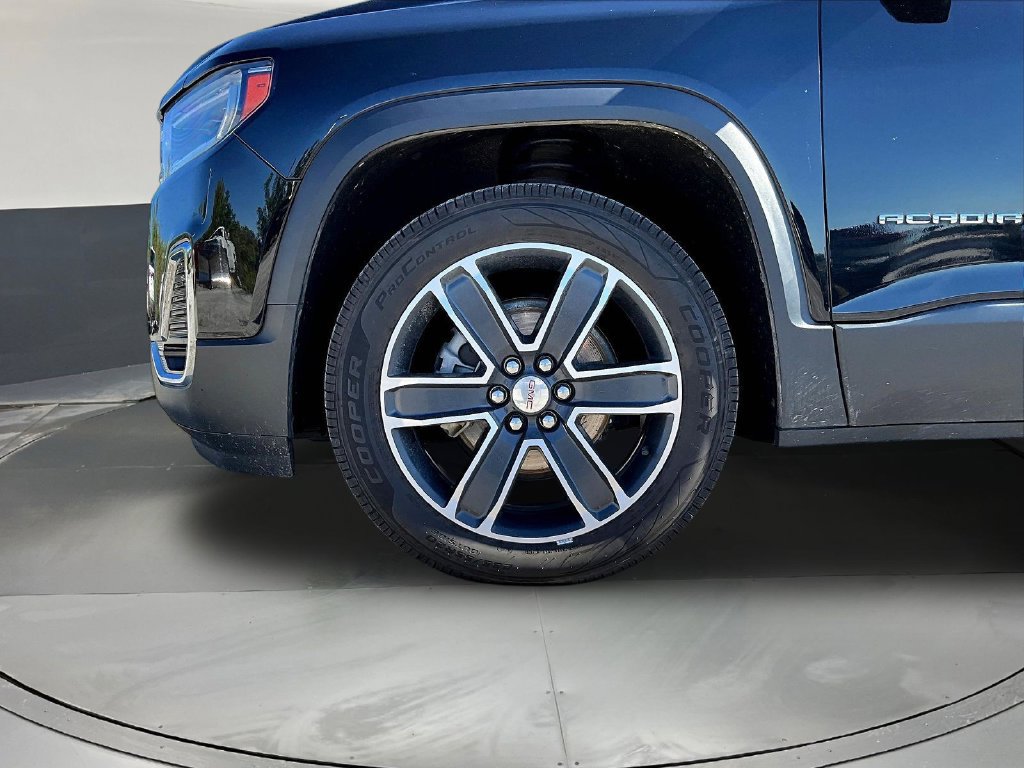 Used 2023 GMC Acadia SLT w/ Technology Package AWD/4WD image 38