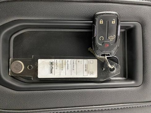 Certified 2019 Chevrolet Silverado 1500 LTZ w/ LTZ Plus Package AWD/4WD image 30