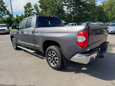 Used 2017 Toyota Tundra SR5 AWD/4WD image 3