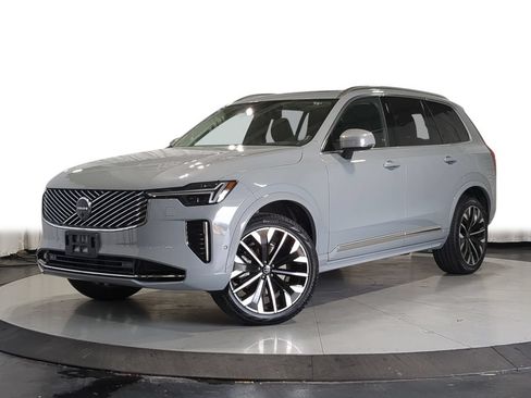 Used 2026 Volvo XC90 B5 Plus w/ Protection Package AWD/4WD image 1