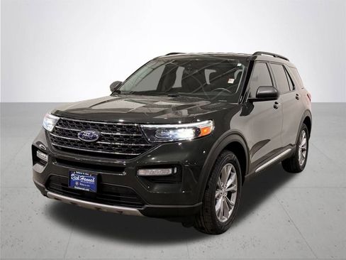 Certified 2022 Ford Explorer XLT w/ Equipment Group 202A image 2