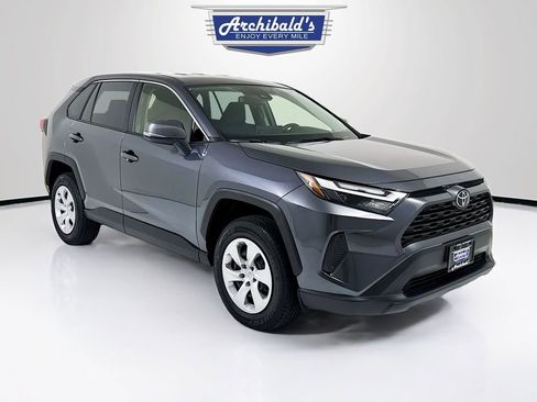 Used 2025 Toyota RAV4 LE AWD/4WD image 1