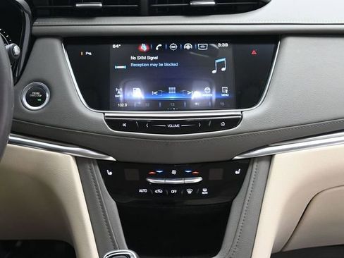 Used 2018 Cadillac XT5 Luxury w/ Driver Awareness Package image 27