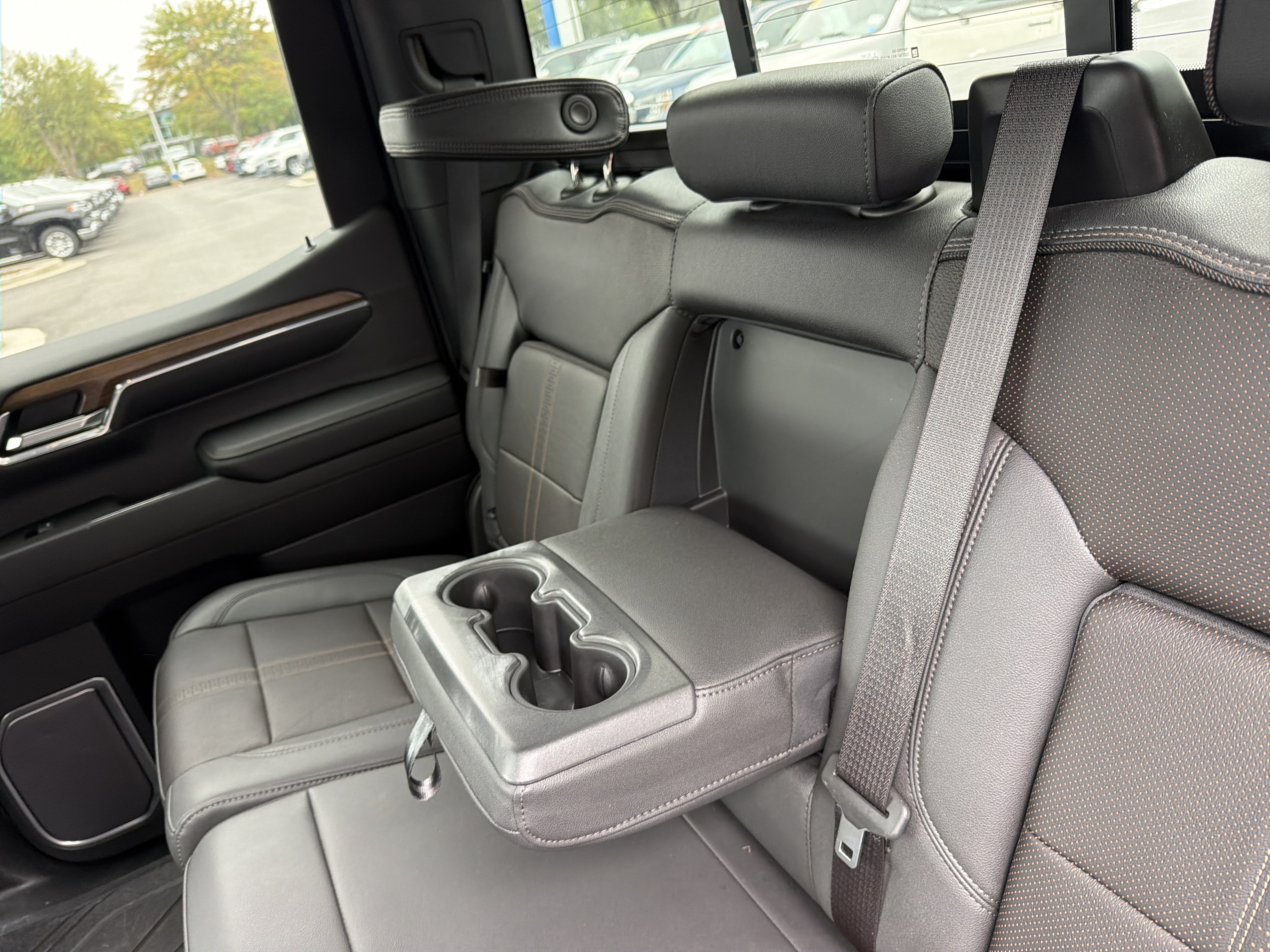 Used 2023 Chevrolet Silverado 1500 High Country w/ Technology Package AWD/4WD image 33