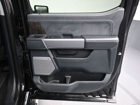 Used 2021 Ford F150 Lariat w/ Equipment Group 502A High image 40