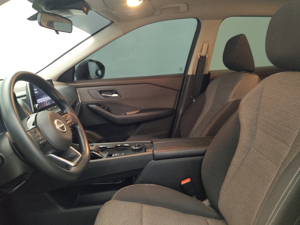 Used 2023 Nissan Rogue SV AWD/4WD image 17