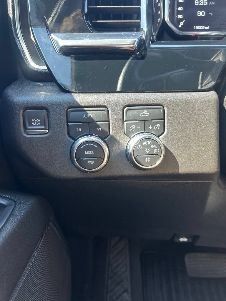 Used 2023 GMC Sierra 1500 Elevation AWD/4WD image 14