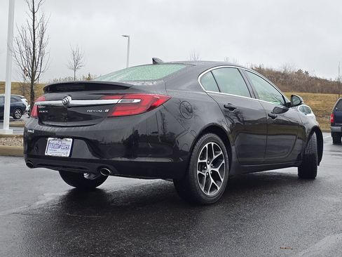 Used 2017 Buick Regal Sport Touring image 16