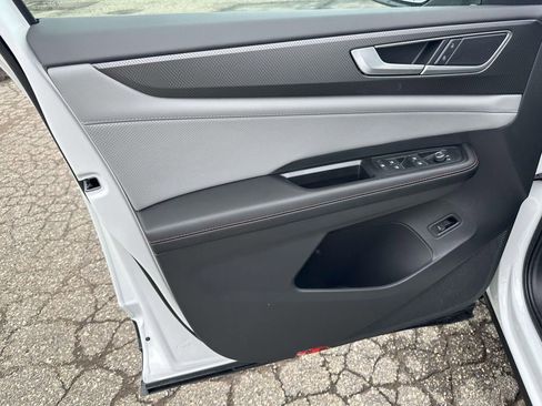 New 2026 Volkswagen Atlas Peak Edition AWD/4WD image 13
