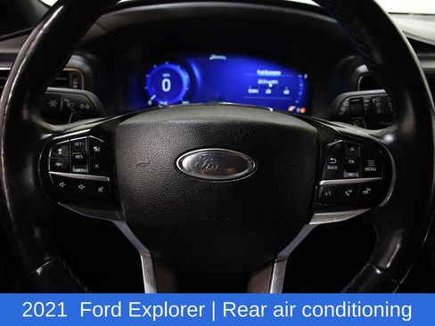 Used 2021 Ford Explorer Platinum w/ Equipment Group 601A AWD/4WD image 11