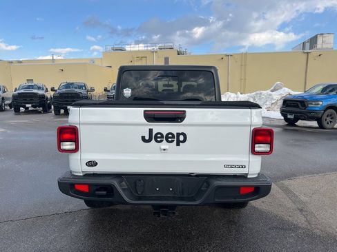 Certified 2021 Jeep Gladiator Sport image 6
