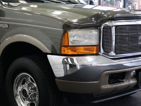 Used 2001 Ford Excursion Limited image 11