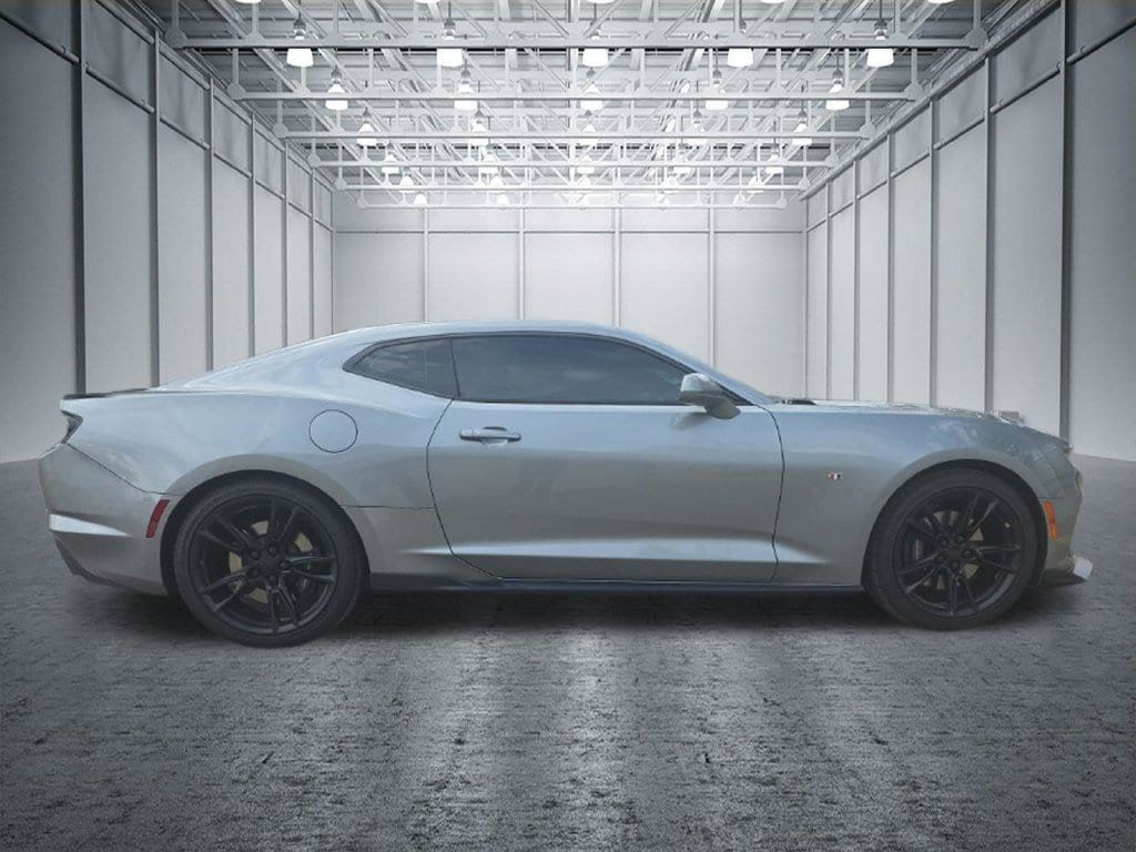 Used 2023 Chevrolet Camaro SS RWD image 8