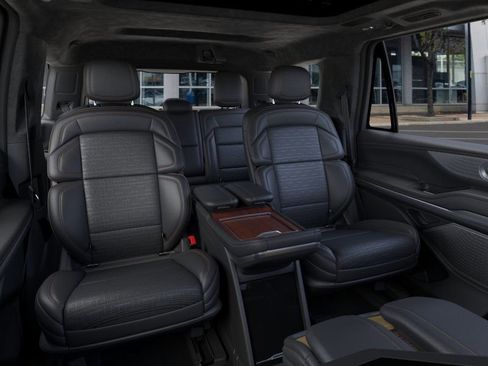 New 2026 Lincoln Navigator Black Label AWD/4WD image 11
