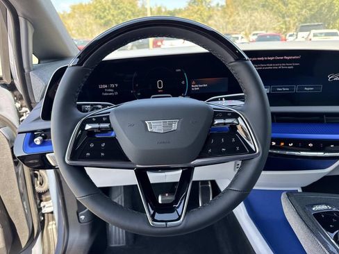 New 2026 Cadillac Optiq Luxury 1 image 26