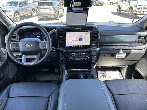 New 2026 Ford F250 Lariat w/ FX4 Off-Road Package AWD/4WD image 5