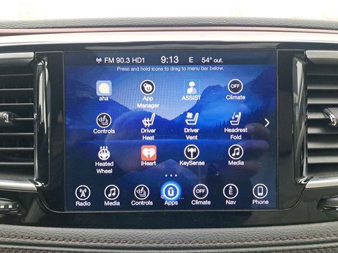 Used 2017 Chrysler Pacifica Limited image 21