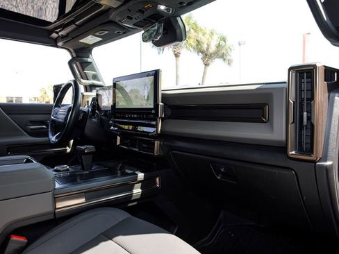 Used 2024 GMC Hummer EV 2X AWD/4WD image 13