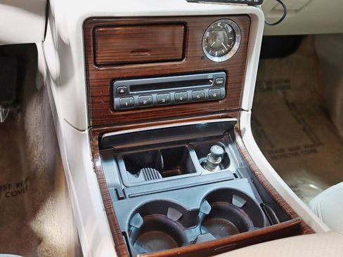 Used 2003 Cadillac Escalade EXT image 19