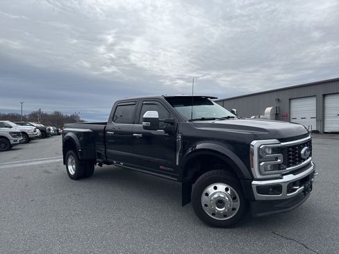 Used 2024 Ford F450 Lariat w/ Lariat Ultimate Package image 1