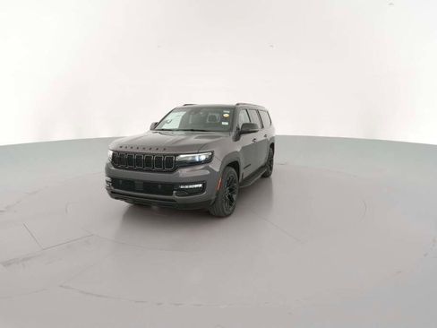 New 2025 Jeep Wagoneer L Series II w/ Premium Group I image 3