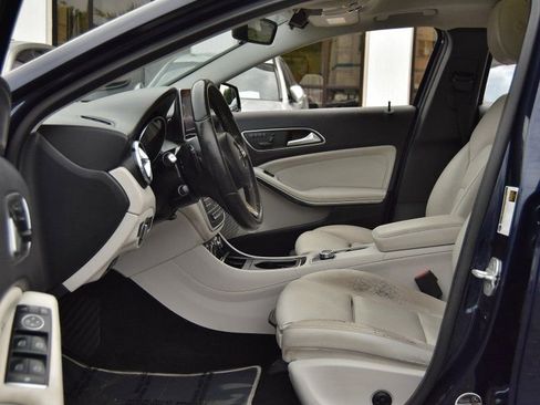 Used 2017 Mercedes-Benz GLA 250 4MATIC image 17