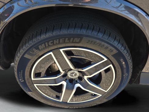New 2026 Mercedes-Benz GLC 300 4MATIC image 37