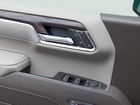 New 2026 GMC Sierra 1500 SLT image 19