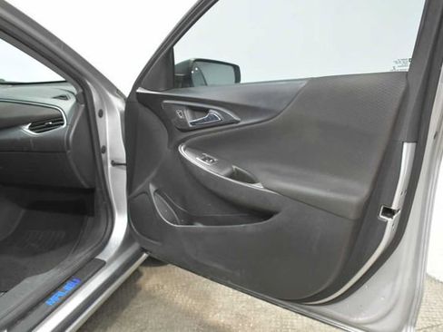 Used 2020 Chevrolet Malibu RS FWD image 12
