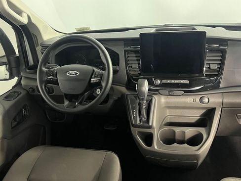 Used 2023 Ford Transit 350 XLT image 15