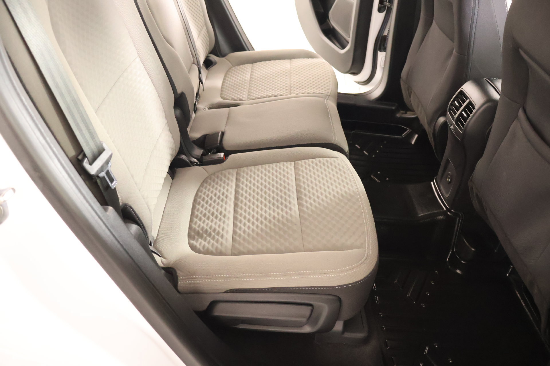 Used 2021 Ford Escape SE w/ SE Sport Appearance Package FWD image 13