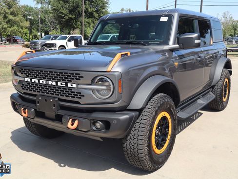 Used 2025 Ford Bronco Badlands AWD/4WD image 8