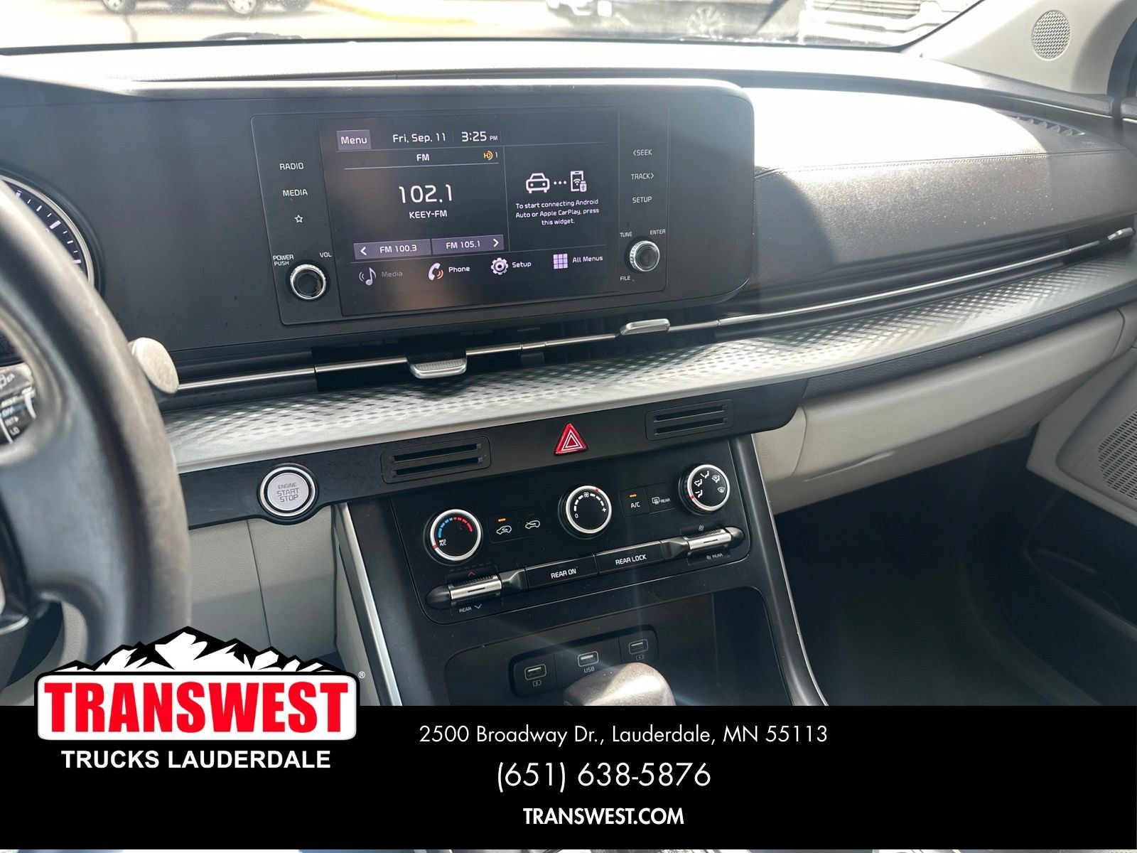 Used 2022 Kia Carnival LX FWD image 16