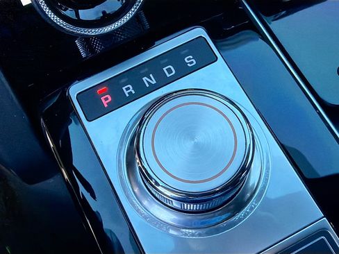 Used 2021 Land Rover Range Rover SV Autobiography Dynamic image 30