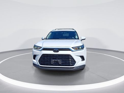 Certified 2024 Toyota Grand Highlander AWD image 4