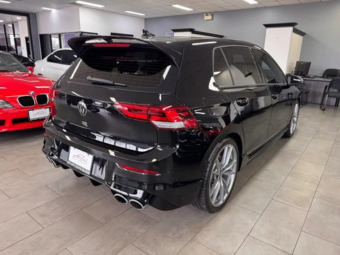 Used 2024 Volkswagen Golf R image 5