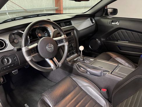 Used 2010 Ford Mustang GT Premium image 22