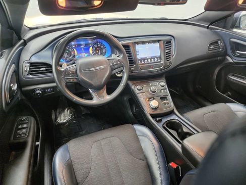 Used 2016 Chrysler 200 S w/ Navigation & Sound Group I image 30