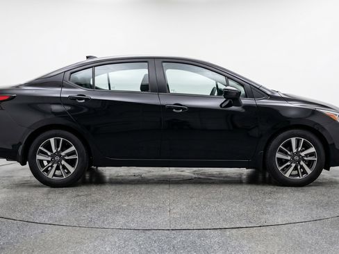 Used 2025 Nissan Versa SV FWD image 11