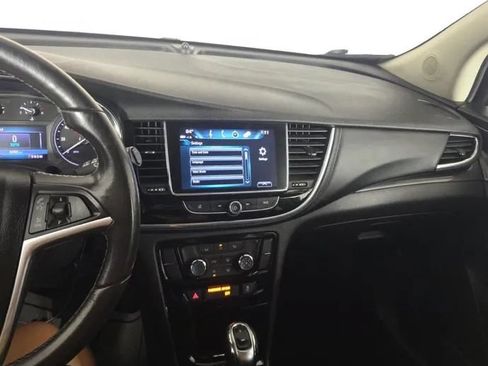 Used 2019 Buick Encore Sport Touring AWD/4WD image 11