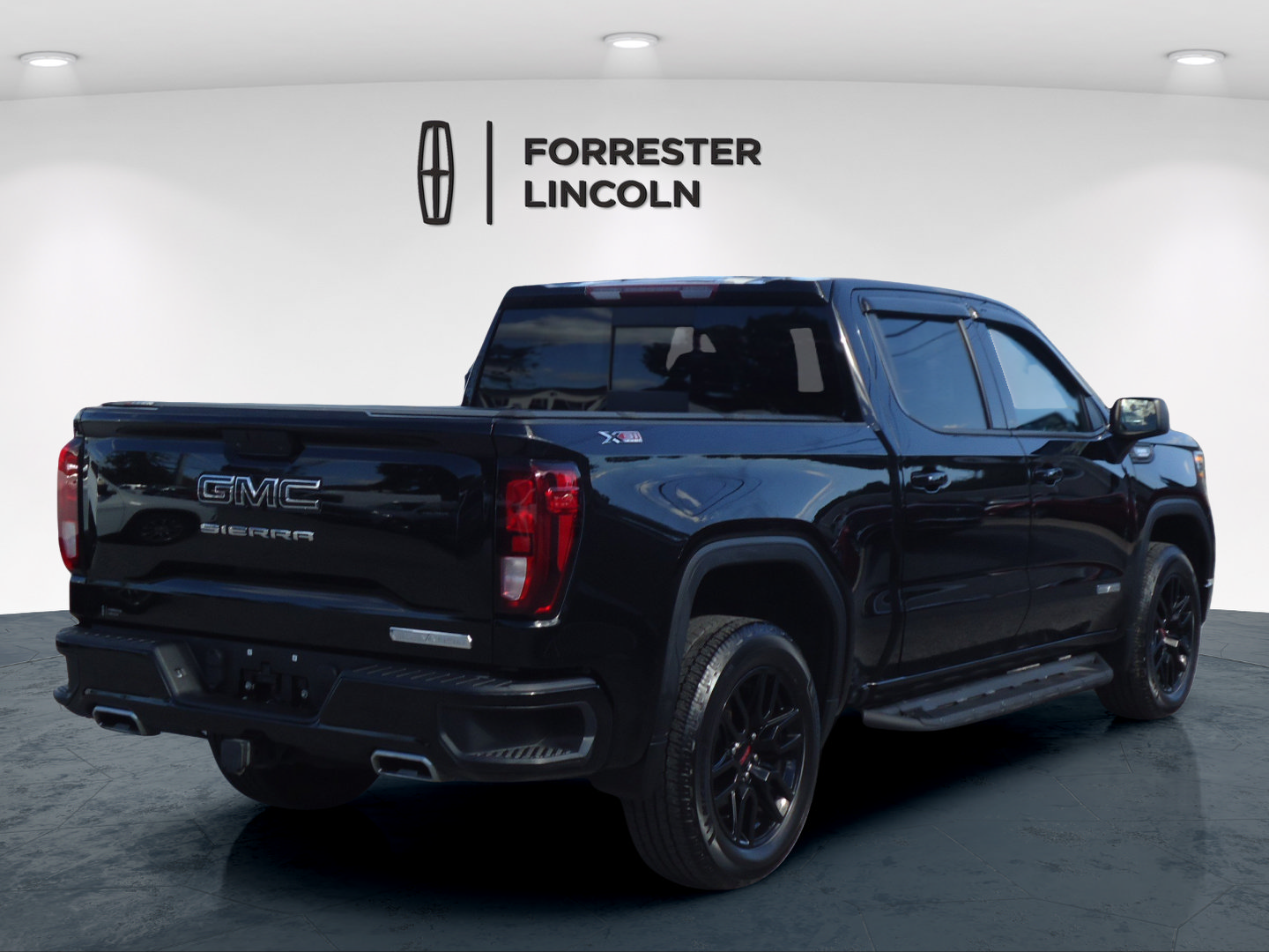 Used 2021 GMC Sierra 1500 Elevation w/ Preferred Package AWD/4WD image 3