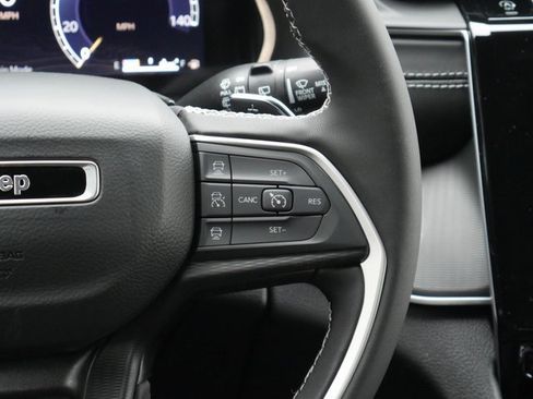 New 2025 Jeep Grand Cherokee Laredo X w/ Luxury Tech Group I image 20