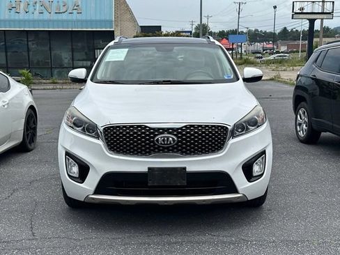 Used 2017 Kia Sorento SX AWD/4WD image 2