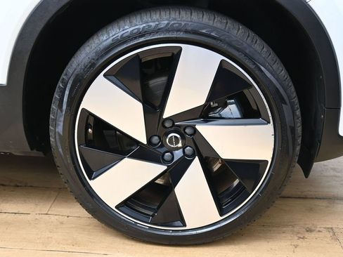 Used 2023 Volvo C40 P8 Recharge Ultimate AWD/4WD image 14