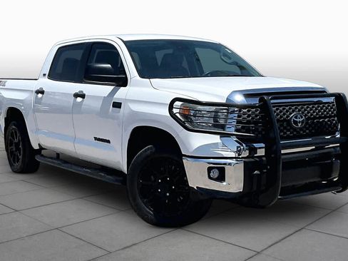 Used 2020 Toyota Tundra SR5 w/ SR5 Leather Package AWD/4WD image 3