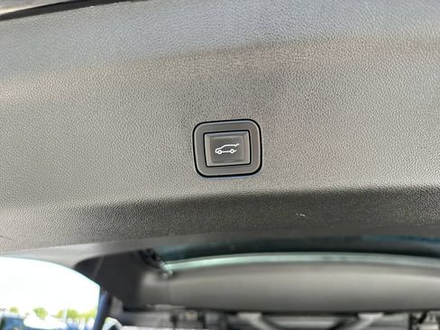 Used 2024 Chevrolet Tahoe LT AWD/4WD image 22
