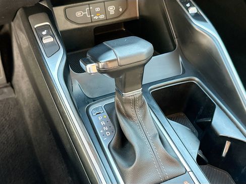 Used 2024 Kia Sorento S image 24