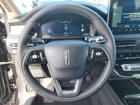 New 2026 Lincoln Corsair Premiere FWD image 23